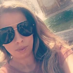 Meet your Posher, Karina